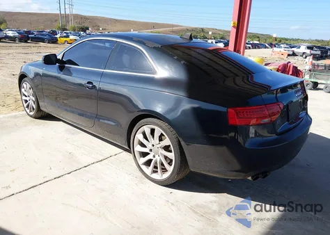 2013 Audi A5 2.0T Premium z USA, uszkodzony, nr VIN WAULFAFR2DA045798